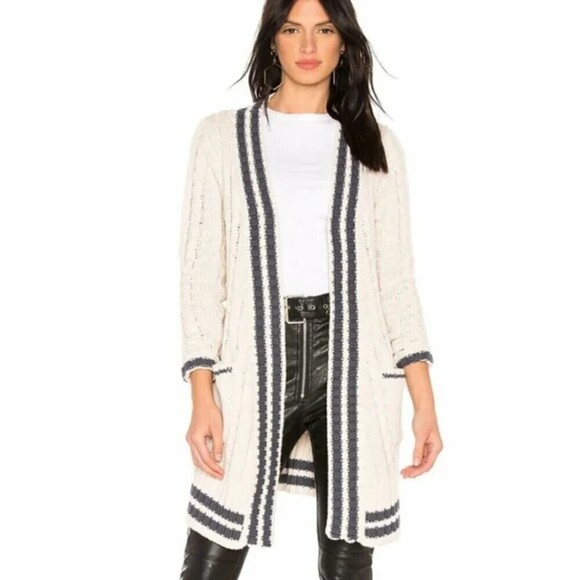 NWT CHASER Cream Navy Blue Chunky Cable Knit Waist Tie Cardigan Sweater Small - Picture 2 of 9